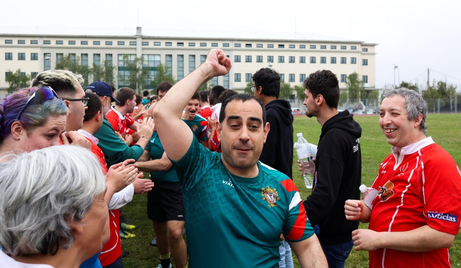 Encuentro de rugby inclusivo entre el combinado de la Federación de Bizkaia y la Federación Navarra, en Erandio